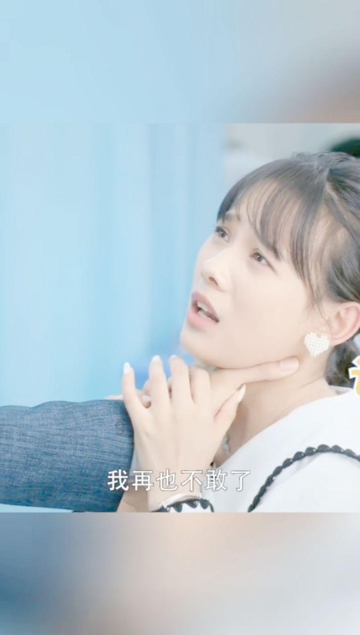 救援白色小猫