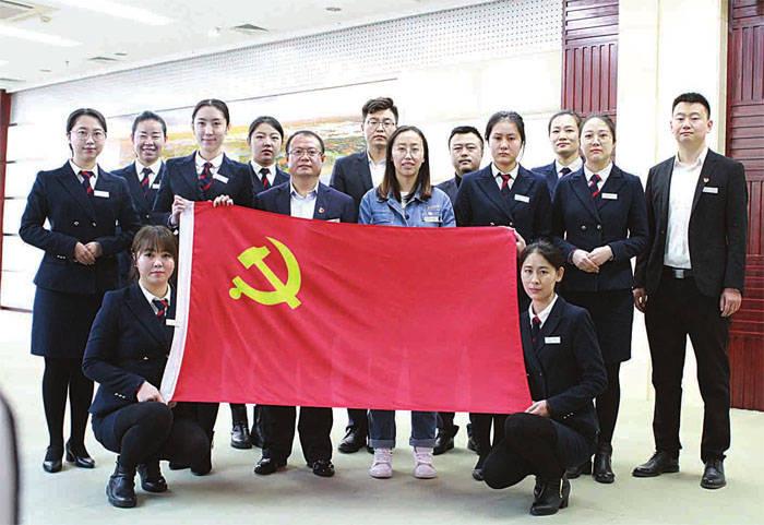 【视频】照片如酒，越久越醇！连续18年，他用镜头定格一家人的“年味”